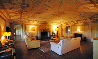 Private and secluded accommodation in Tuscany :: Villa Catignano