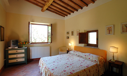 Tuscan countryside apartments :: Fattoria Catignano